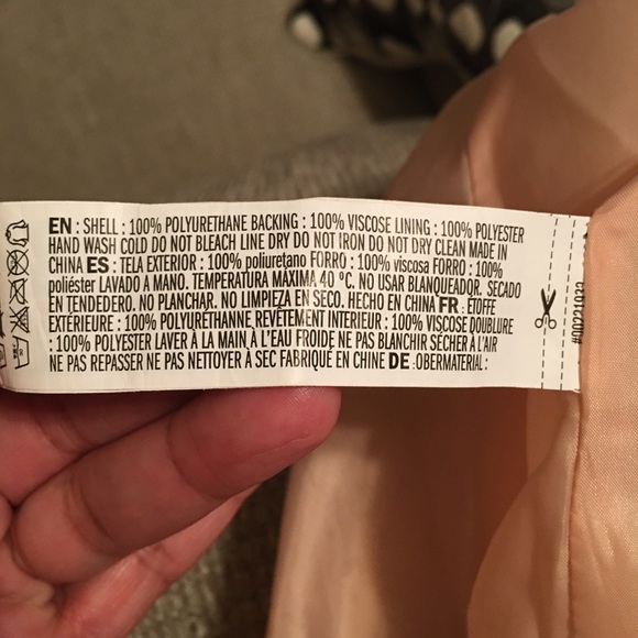 SALE 🤍 FOREVER 21 faux leather jacket - Picture 7 of 7